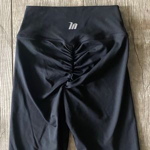Muscle nation booty scrunch leggings
